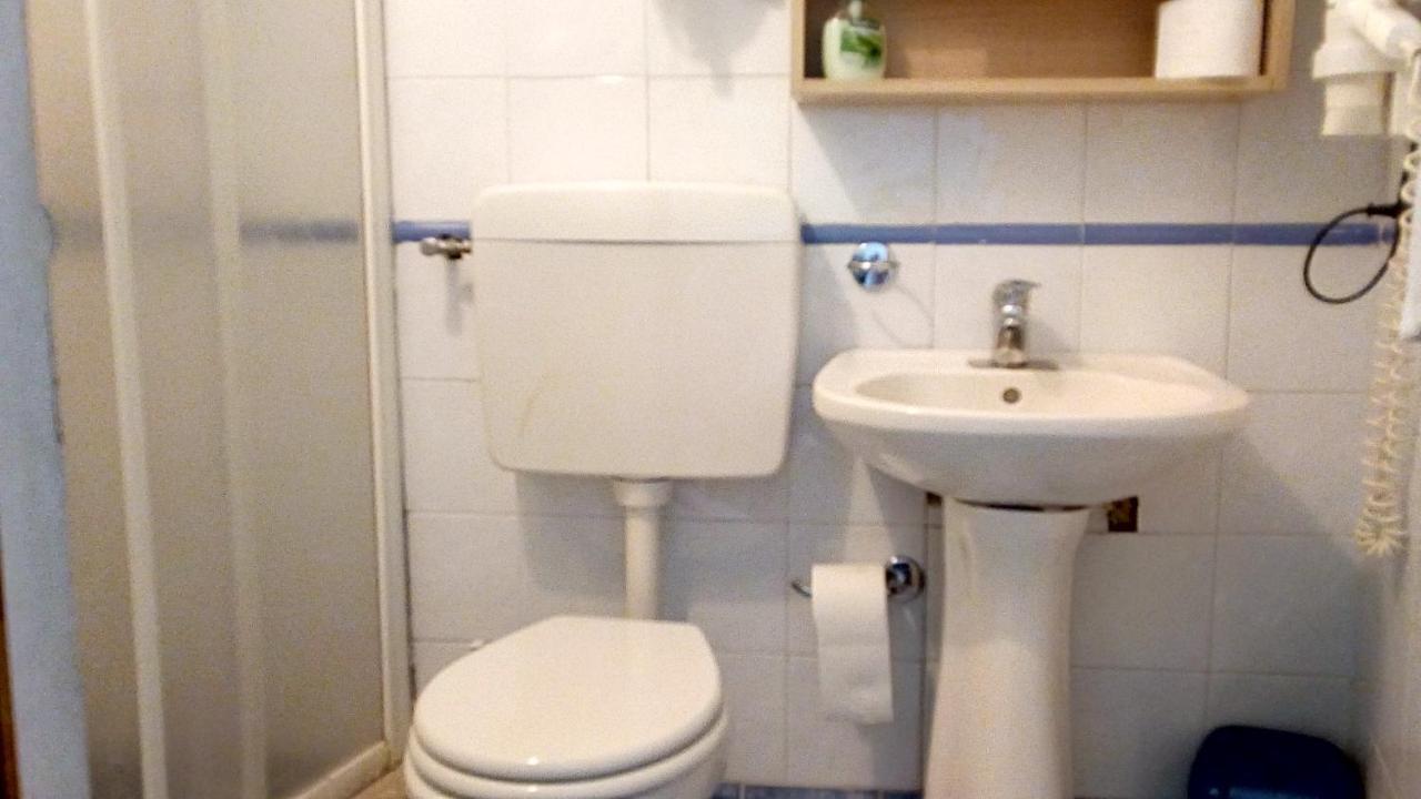 B&B Casa Frank Стромболи Экстерьер фото